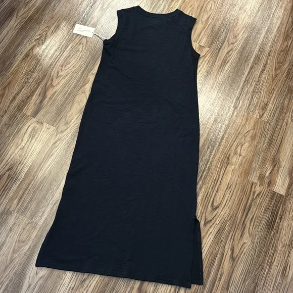 LIKE NEW!! Universal Thread T-Shirt dress - XS - black color - Picture 4 of 4